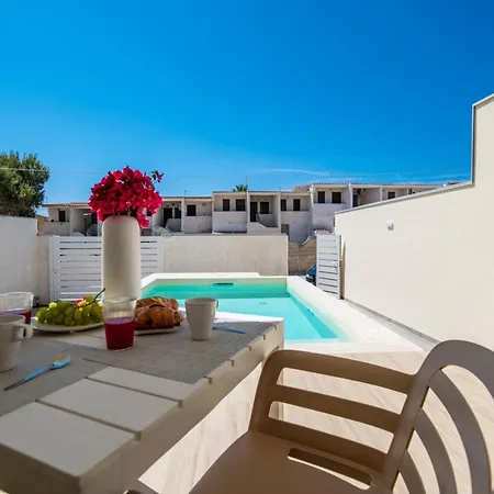 Holiday home Charming House Sveleo - Siciliavacanza